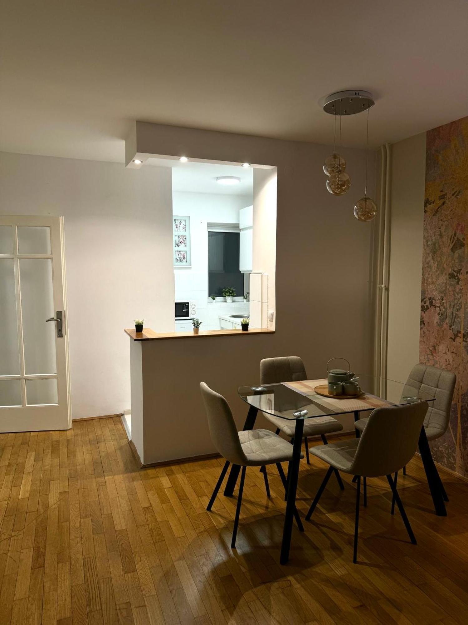 7 Emperors Central Suite Beograd Eksteriør billede