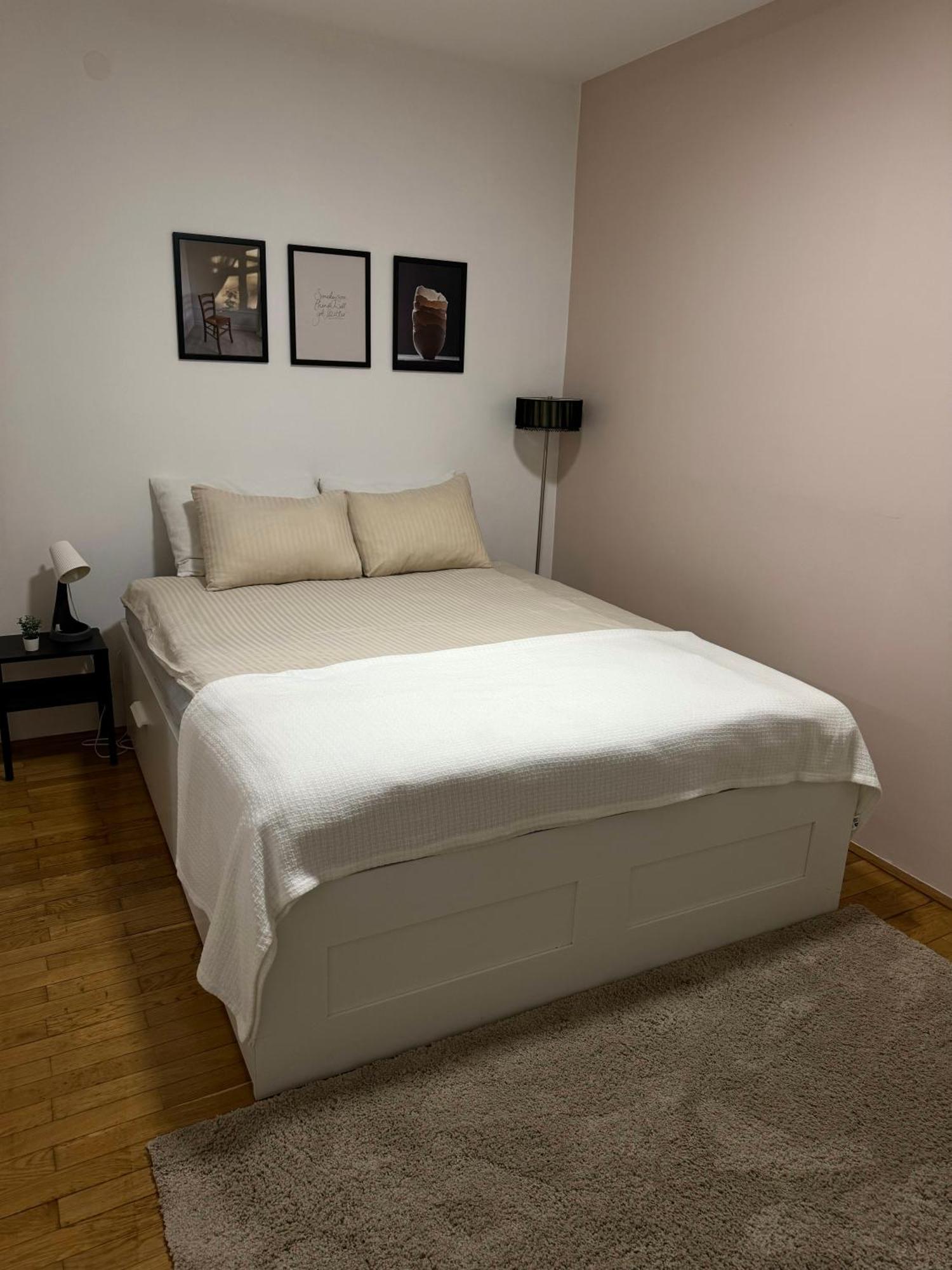 7 Emperors Central Suite Beograd Eksteriør billede